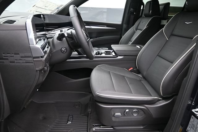 New 2026 Cadillac Escalade ESV Sport w/ LPO, ONYX Package AWD/4WD image 10