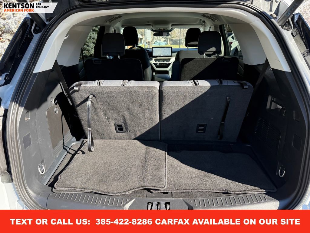 Used 2025 Ford Explorer Active image 35