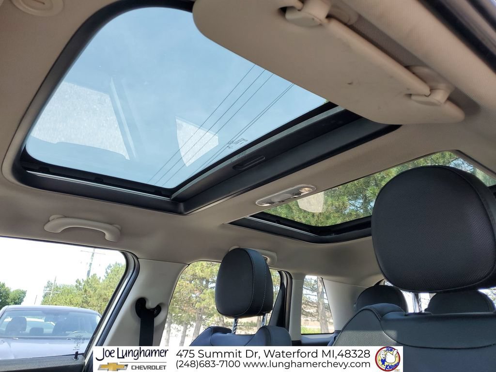 Used 2016 MINI Cooper 4-Door Hardtop FWD image 19