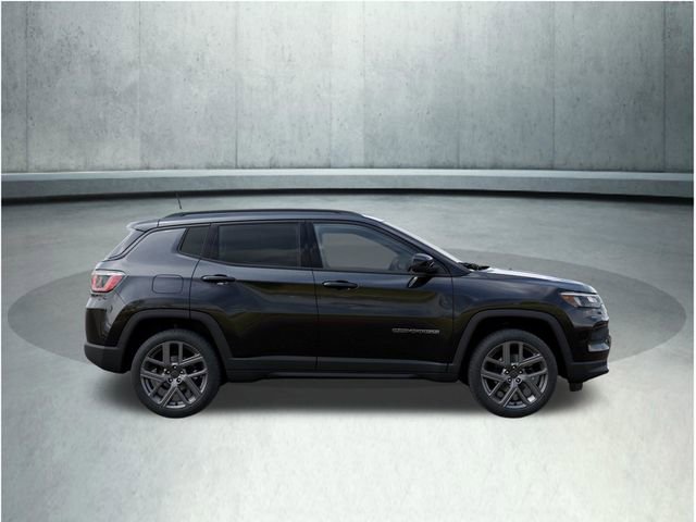 New 2026 Jeep Compass Latitude w/ Sun and Sound Group image 21