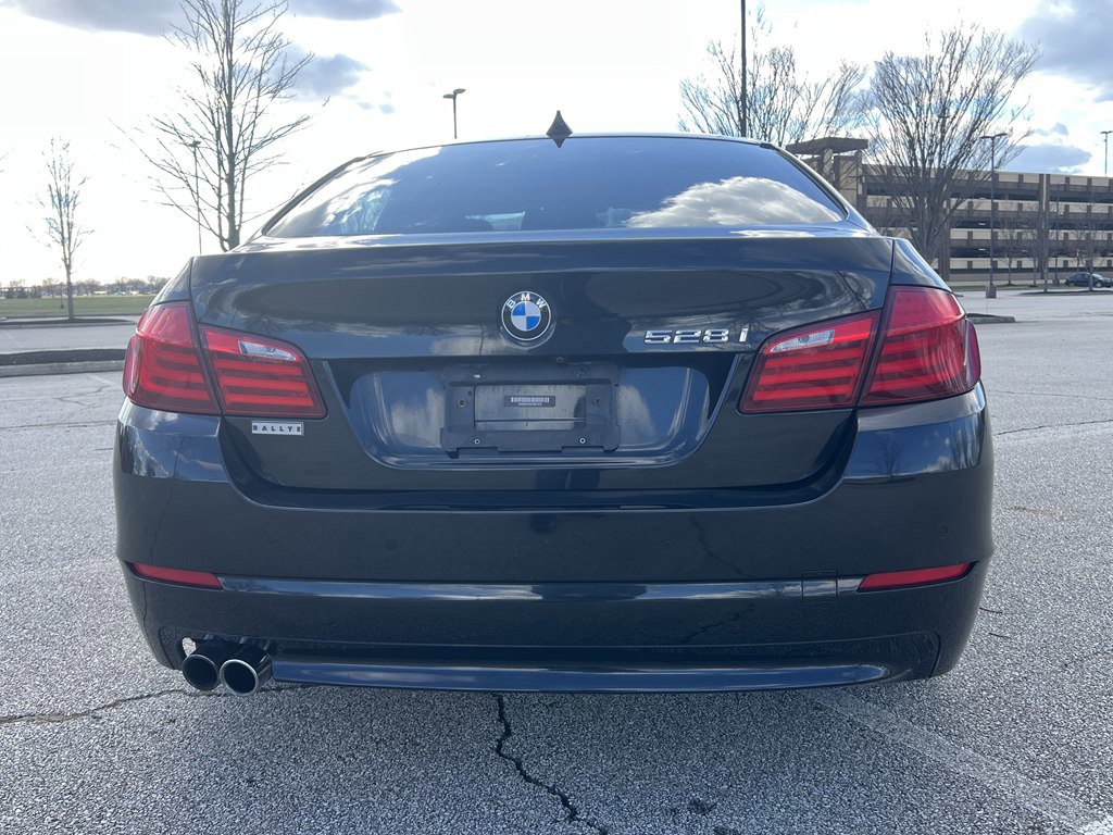 Used 2012 BMW 528i xDrive Sedan image 4