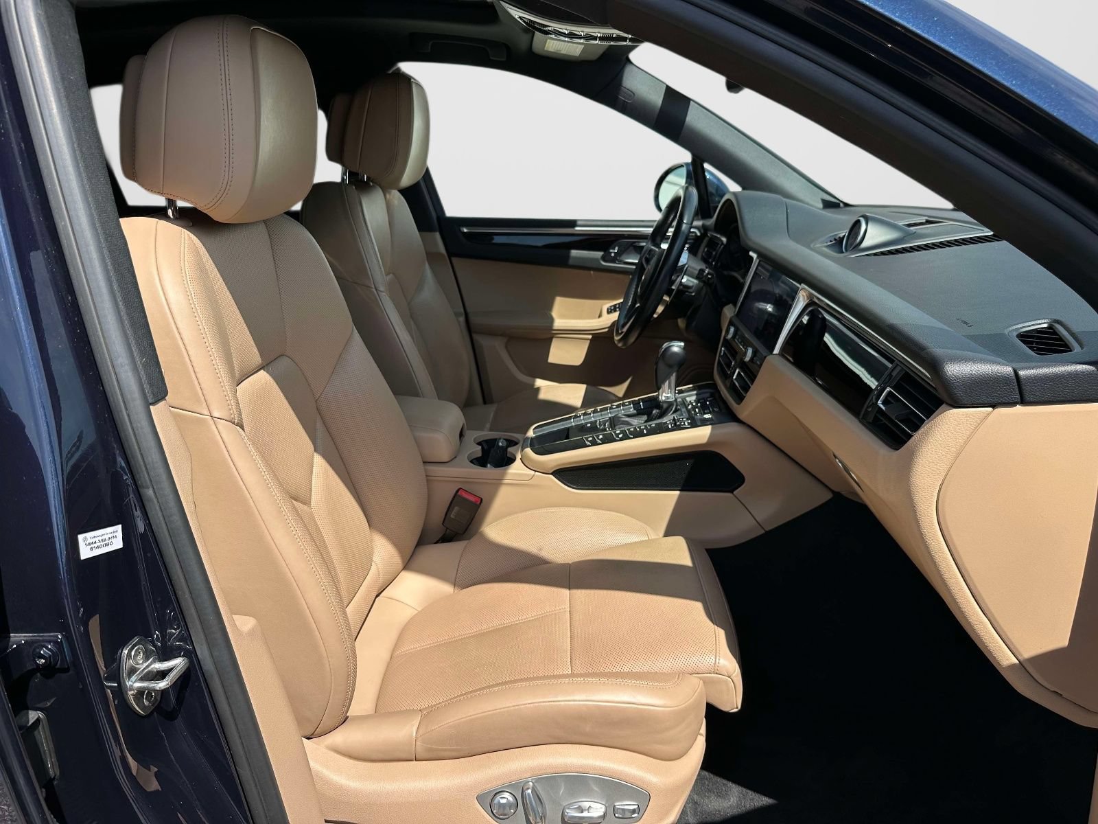 Used 2019 Porsche Macan AWD/4WD image 9