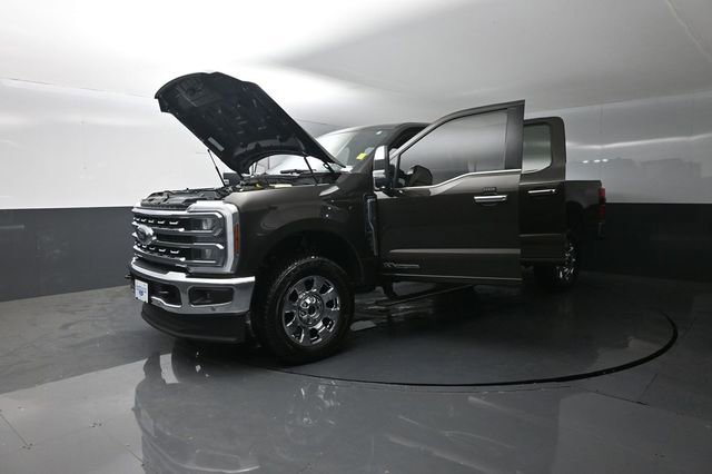 Certified 2025 Ford F250 Lariat w/ Lariat Ultimate Package AWD/4WD image 44