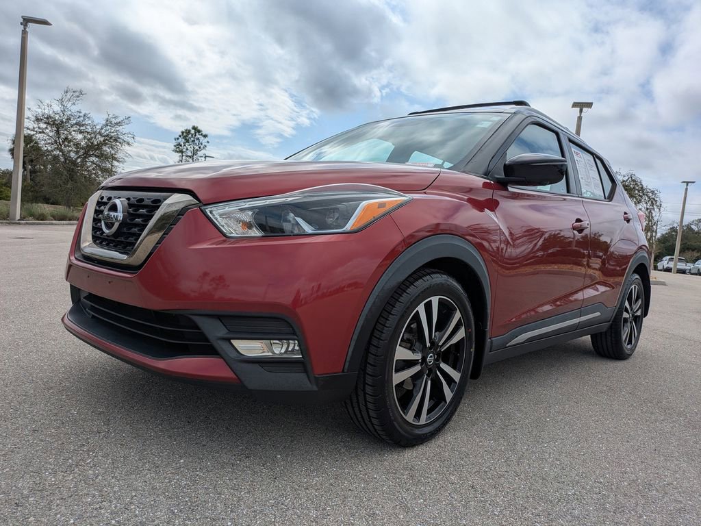 Used 2019 Nissan Kicks SR w/ SR Premium Package image 9