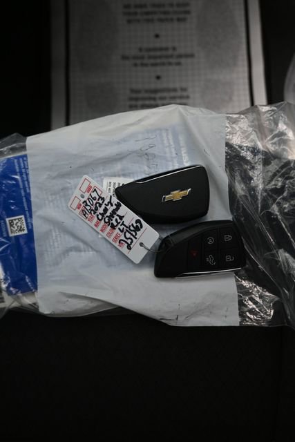 Used 2023 Chevrolet Silverado 1500 LT AWD/4WD image 9
