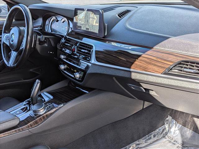 Used 2018 BMW 540i RWD image 22