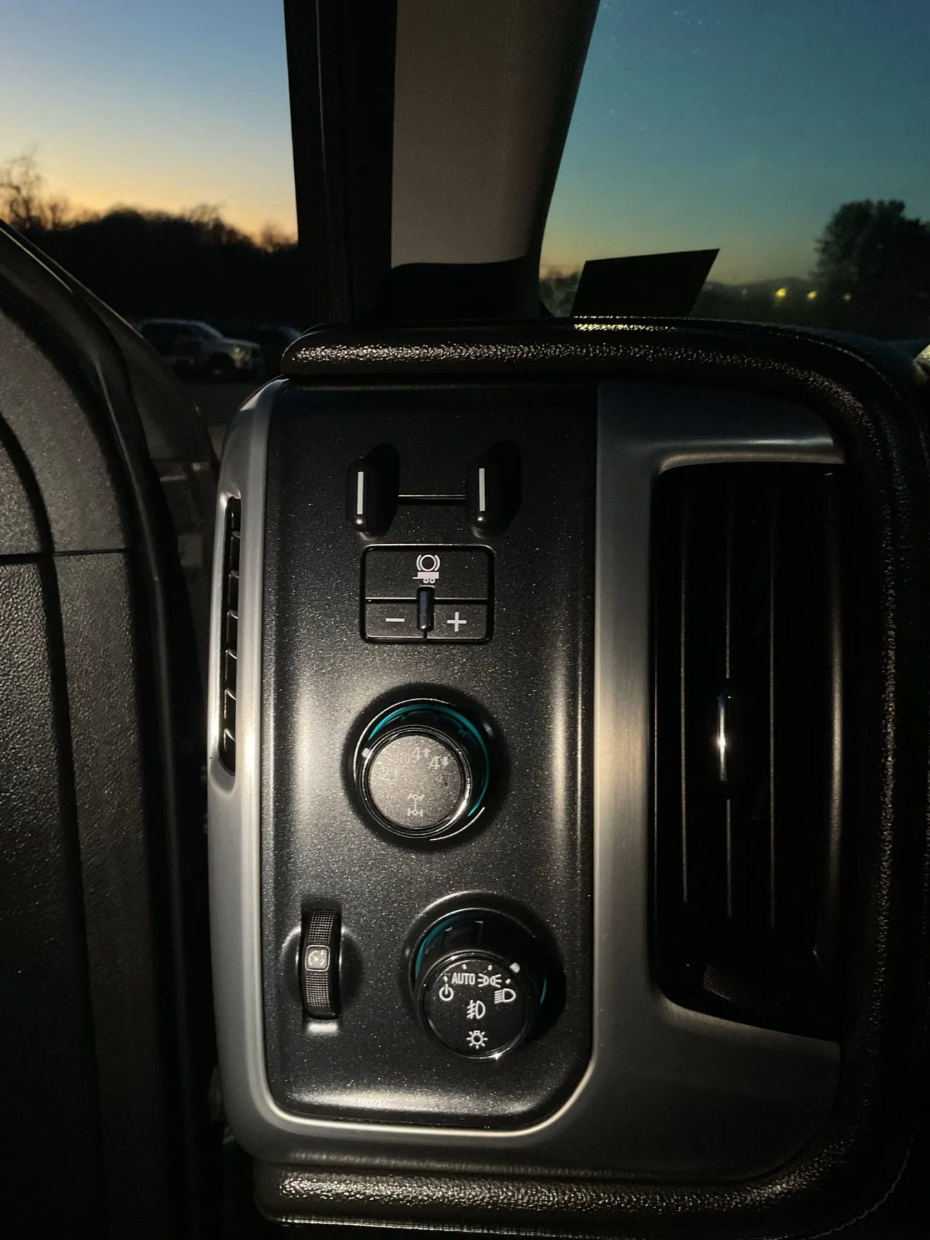 Used 2017 GMC Sierra 1500 SLT image 27