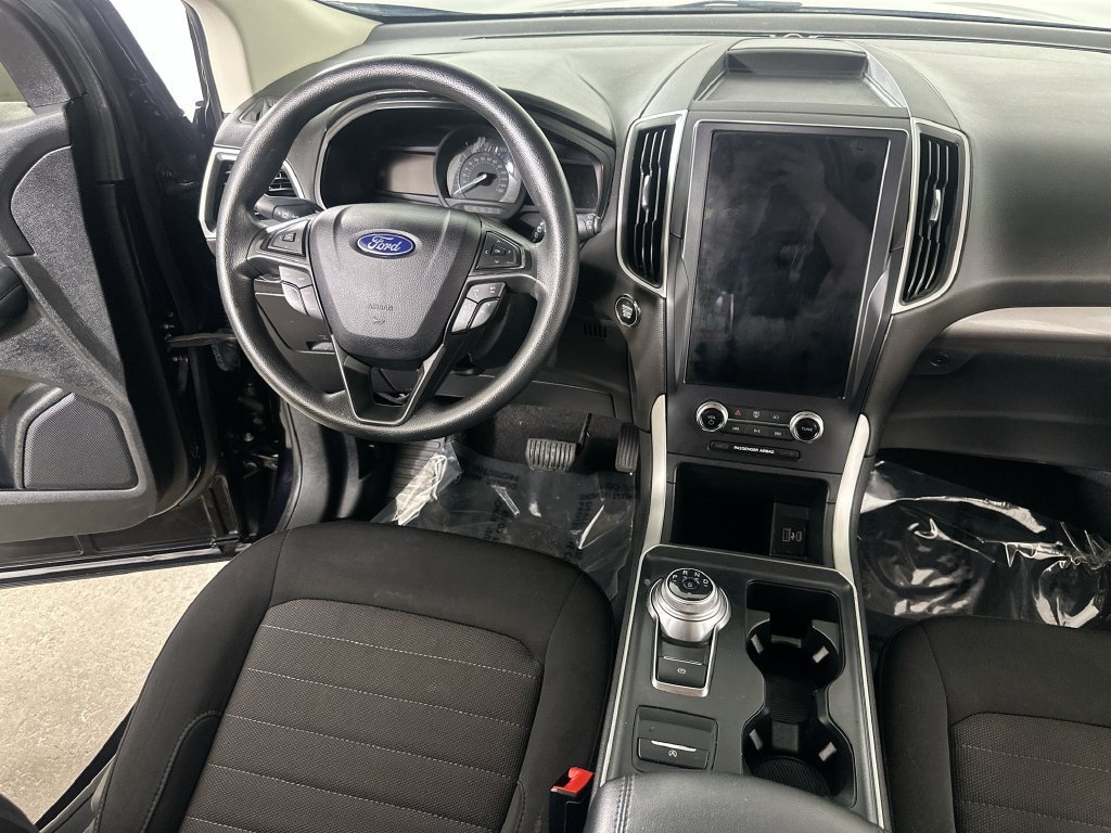 Used 2024 Ford Edge SE w/ Black Appearance Package AWD/4WD image 19