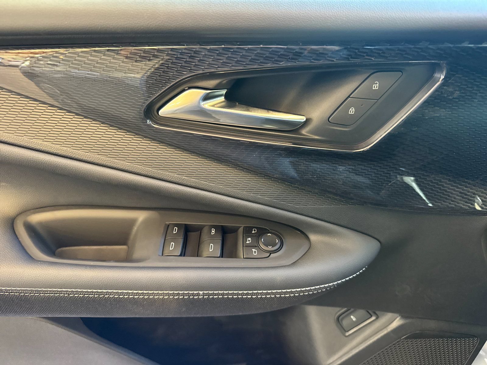 New 2026 Chevrolet Blazer EV LT AWD/4WD image 10
