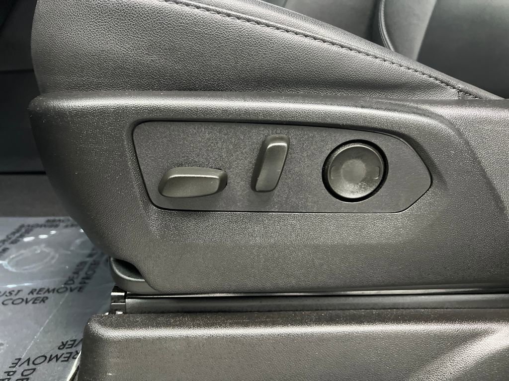 Used 2025 Chevrolet Tahoe Z71 image 10