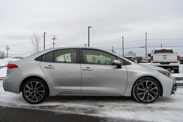 Used 2022 Toyota Corolla SE image 5