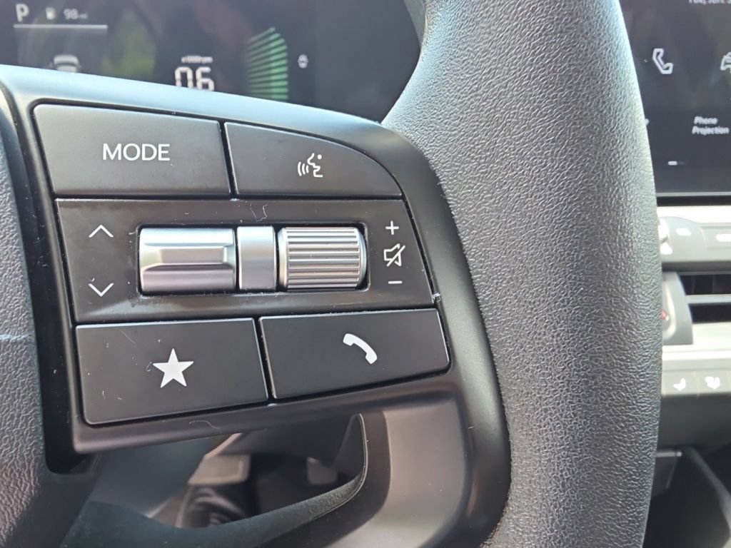 Used 2025 Kia K4 FWD image 23