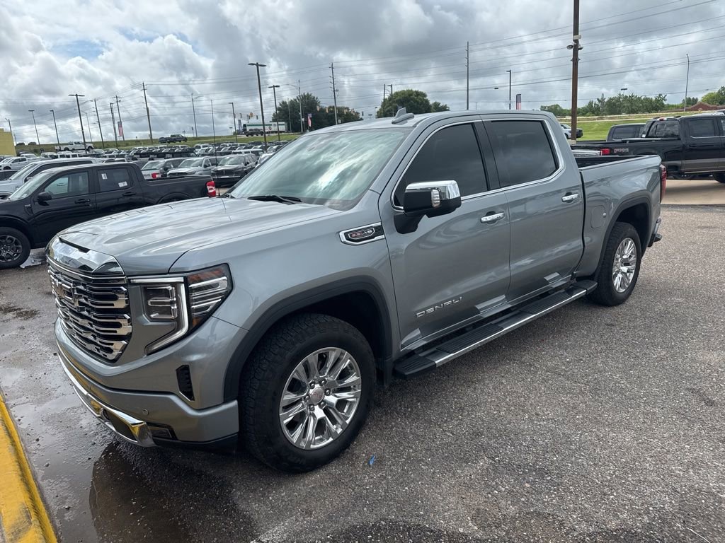 Used 2025 GMC Sierra 1500 Denali AWD/4WD image 7