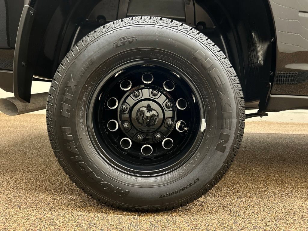 Used 2025 RAM 3500 Big Horn AWD/4WD image 28