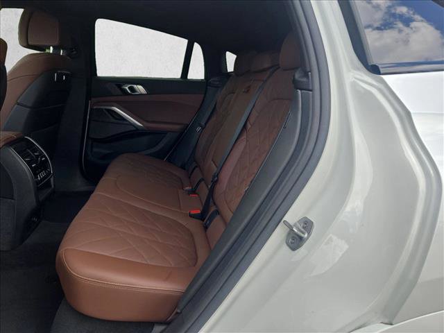 Used 2025 BMW X6 xDrive40i image 18