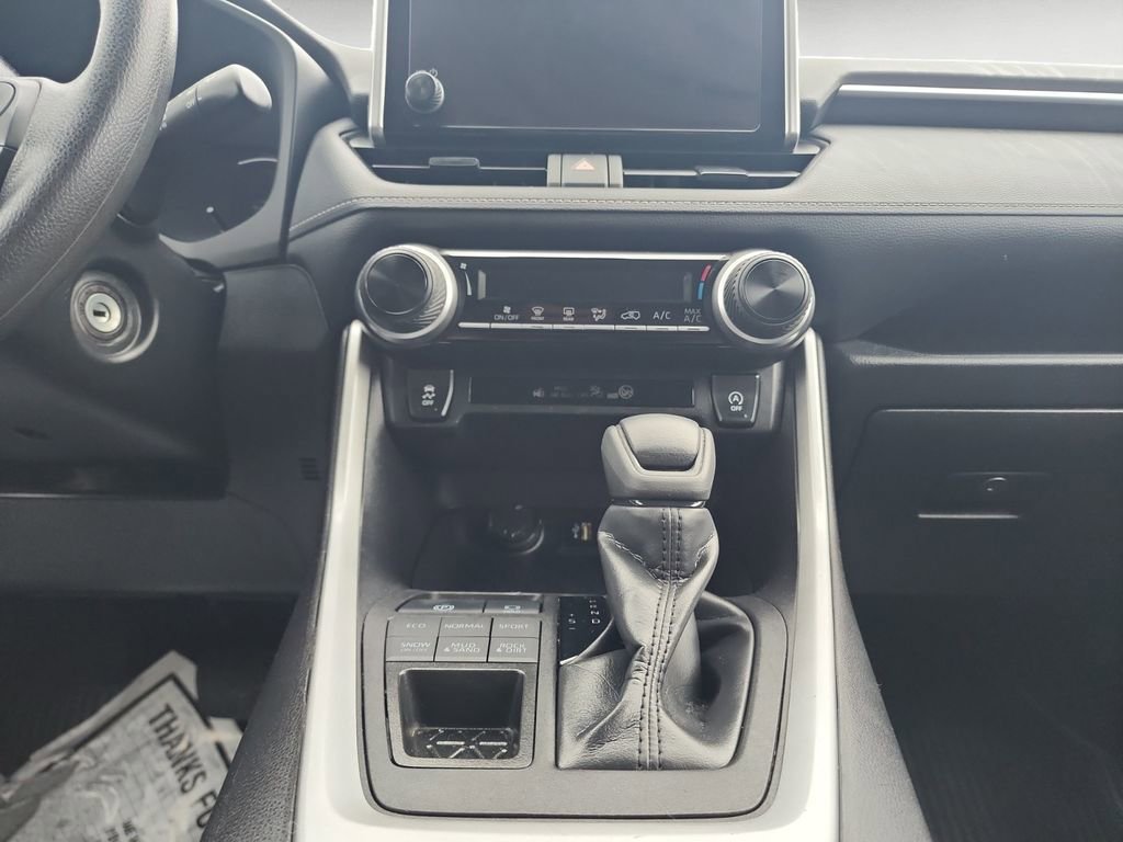 Used 2024 Toyota RAV4 LE image 11