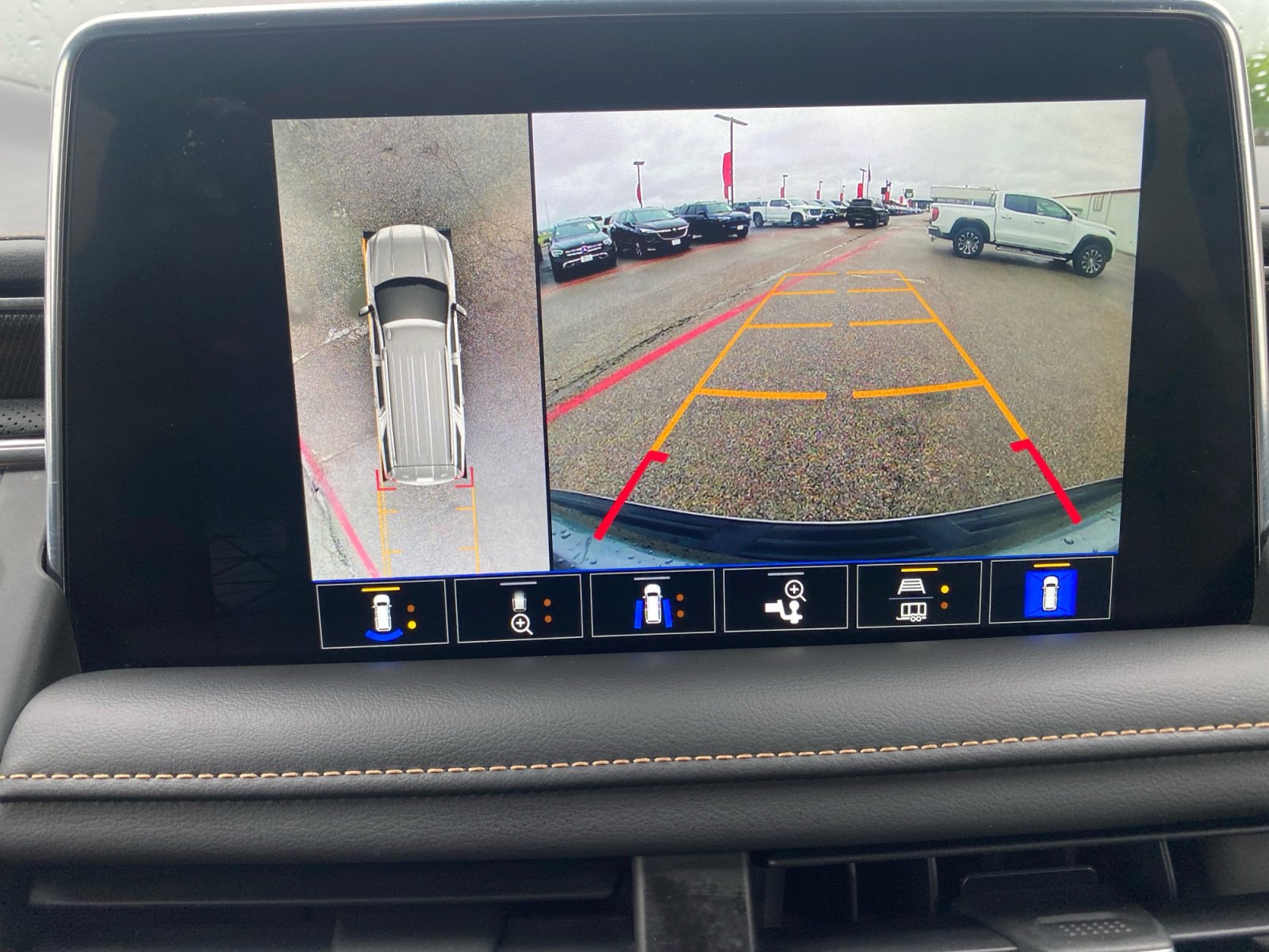 Used 2022 GMC Yukon AT4 w/ AT4 Premium Plus Package image 15