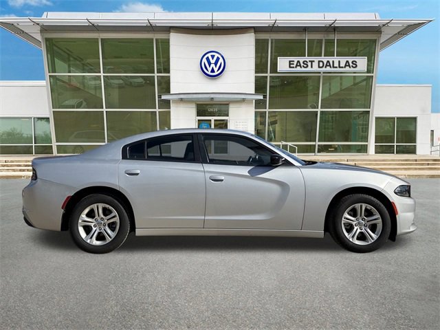 Used 2023 Dodge Charger SXT image 2
