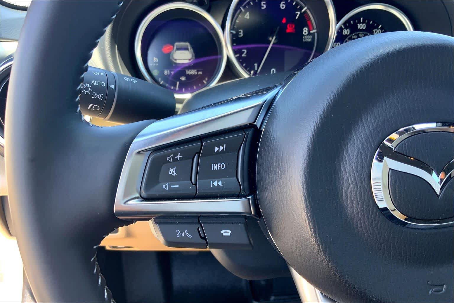 Used 2025 MAZDA MX-5 Miata RF Grand Touring RWD image 19