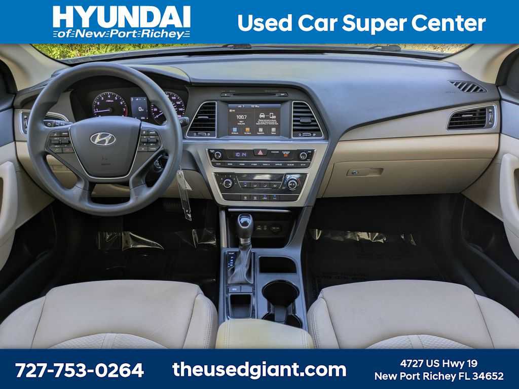 Used 2017 Hyundai Sonata SE FWD image 14