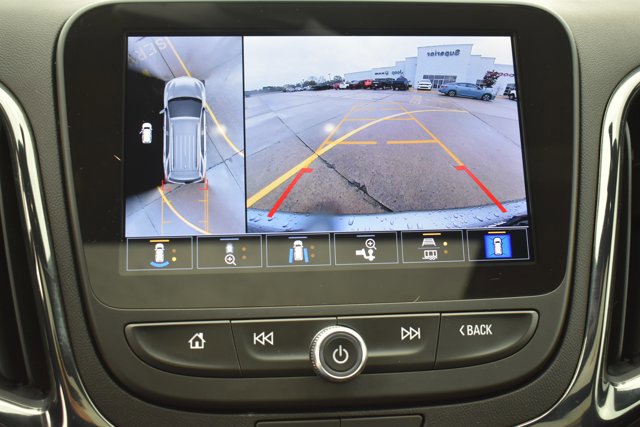 Used 2023 Chevrolet Equinox RS image 26