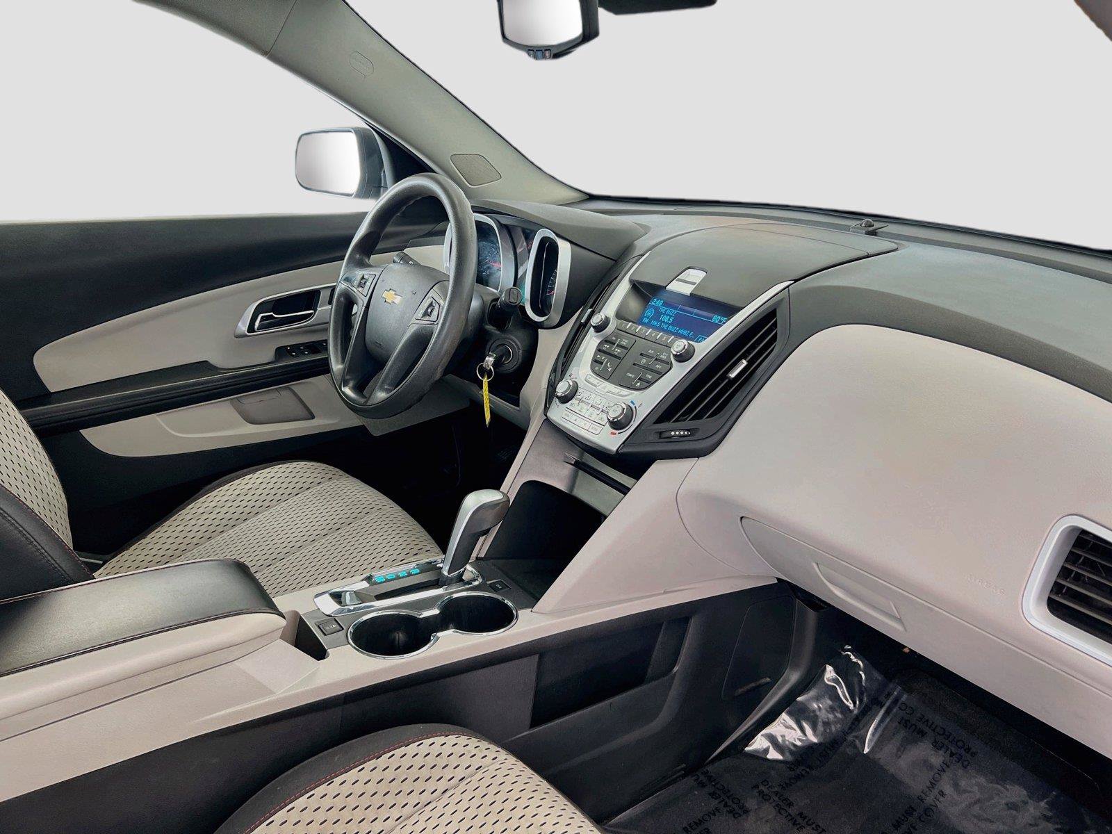 Used 2015 Chevrolet Equinox LS FWD image 25