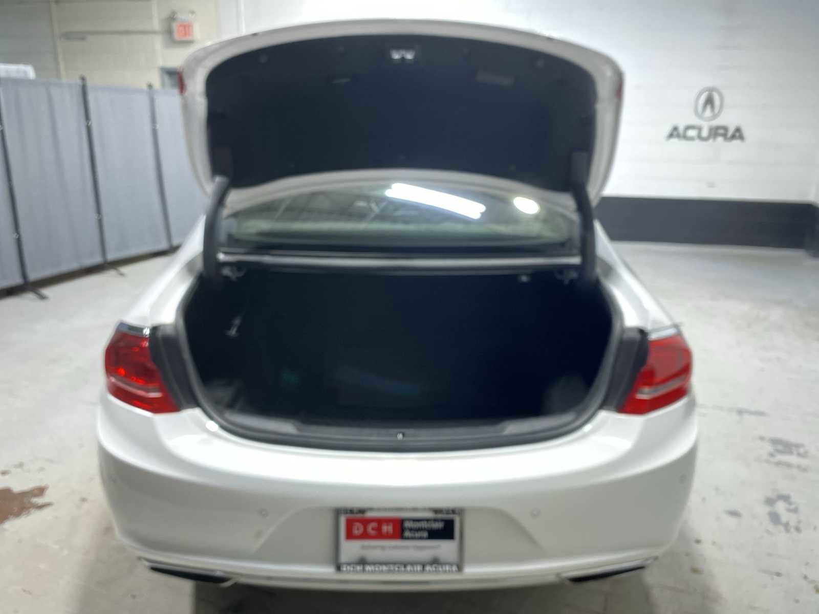 Used 2018 Buick LaCrosse Premium w/ Sun and Shade Package image 19