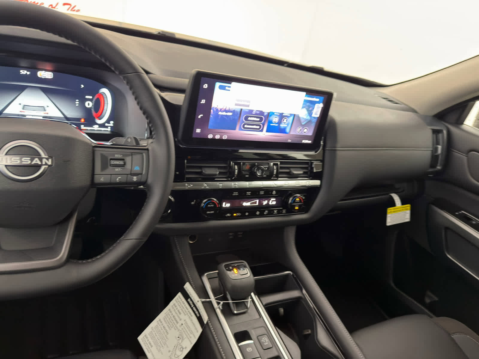 New 2026 Nissan Pathfinder SL image 19