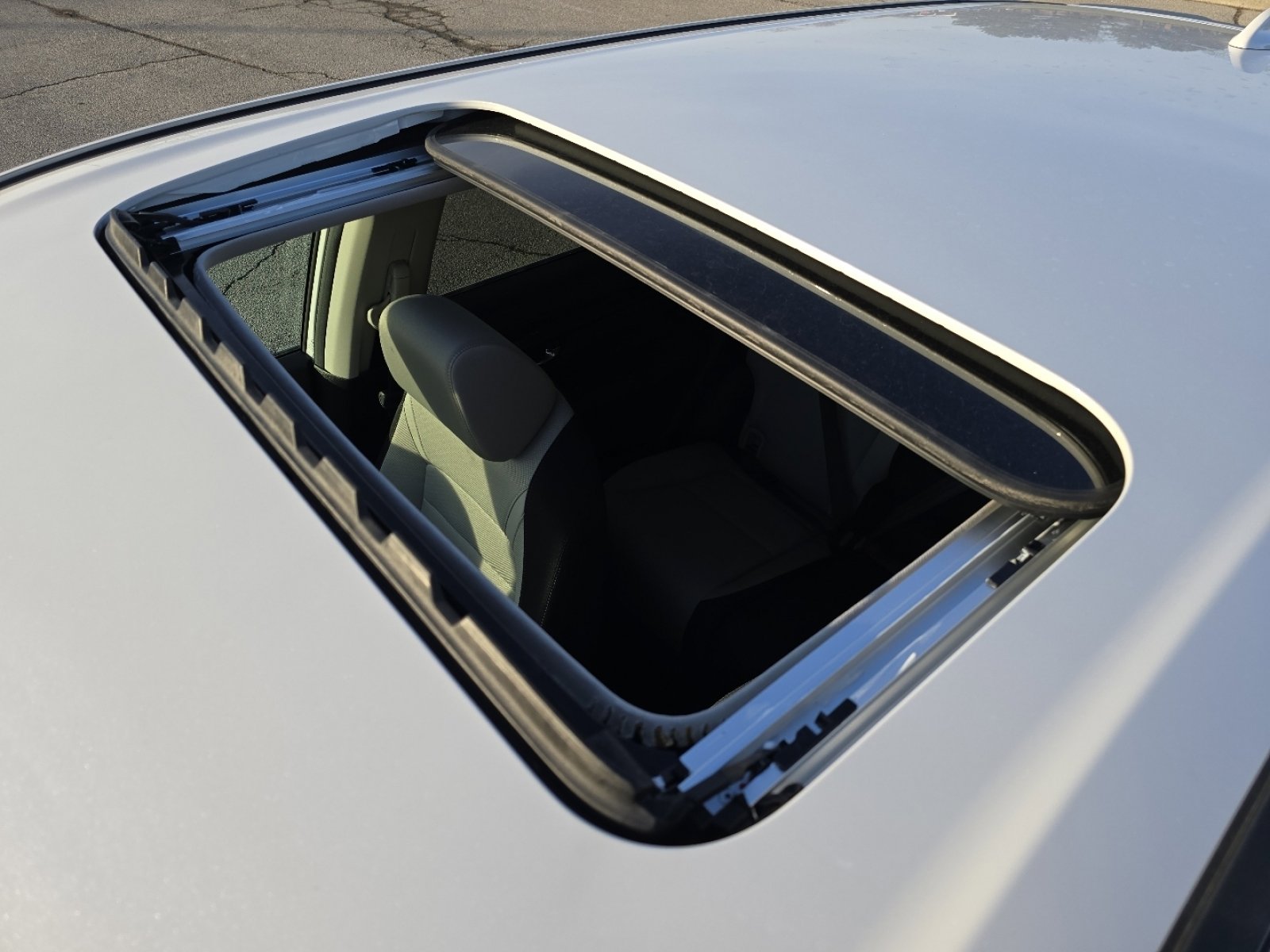 New 2026 Honda CR-V EX image 3