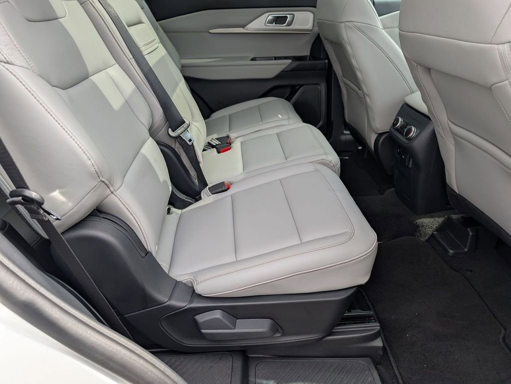 New 2025 Ford Explorer Active w/ Active Comfort Package image 50