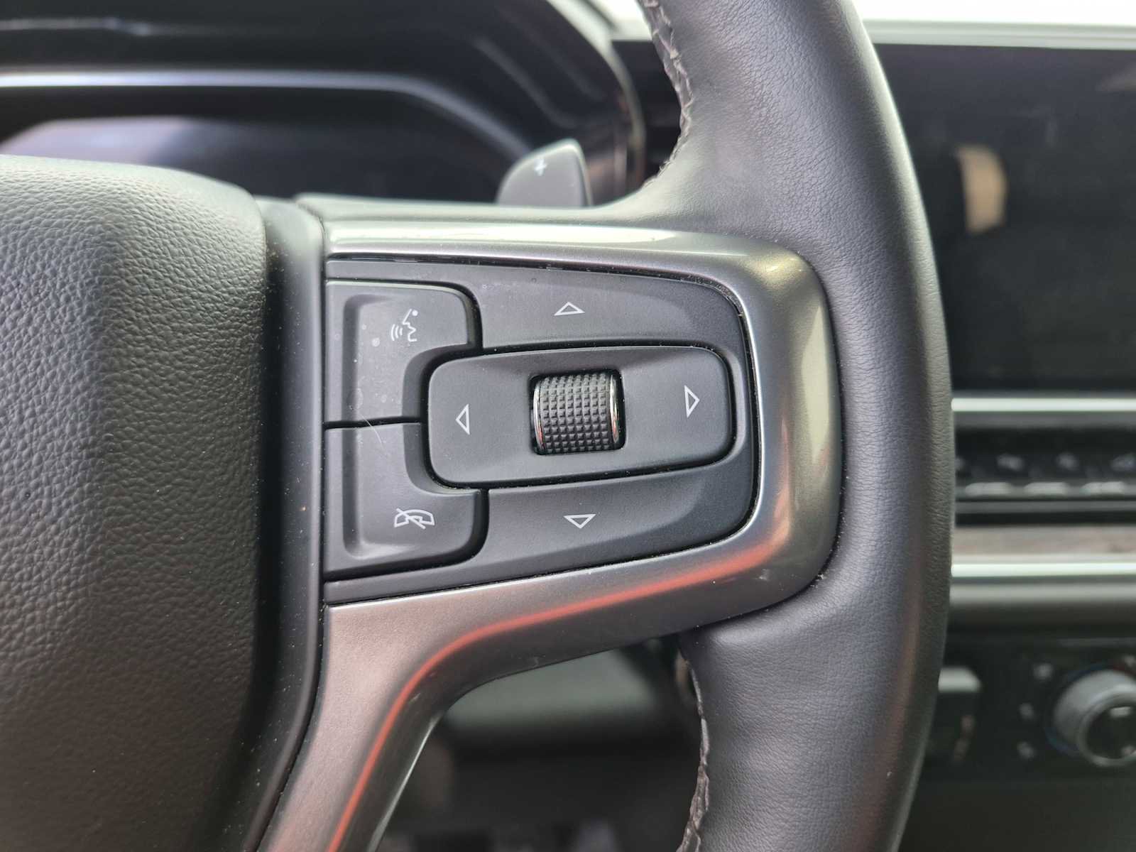 Used 2025 Chevrolet Silverado 1500 LTZ w/ Technology Package image 13