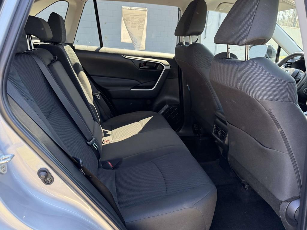 Used 2024 Toyota RAV4 LE image 12