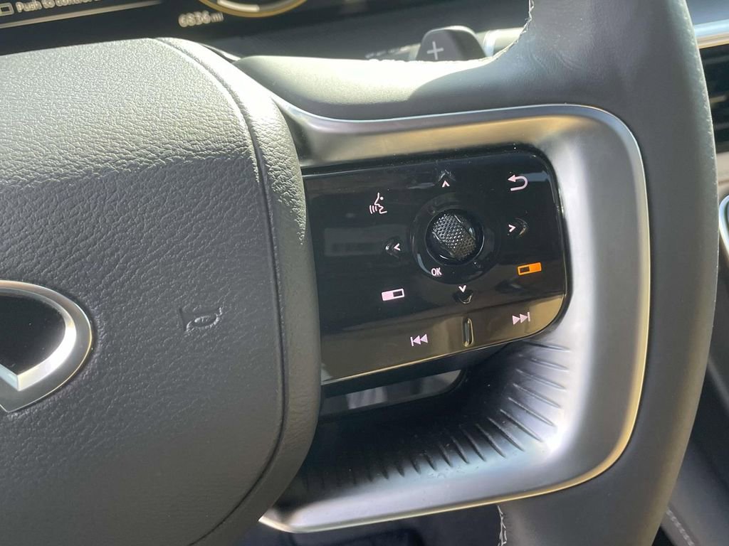 Used 2025 INFINITI QX80 Luxe image 23