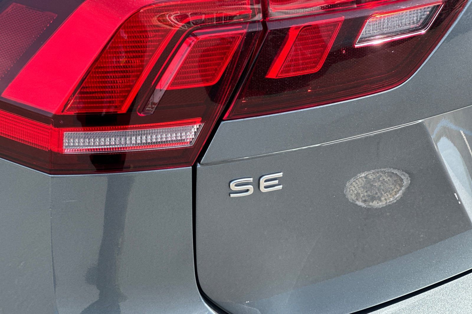 Certified 2023 Volkswagen Tiguan SE w/ Panoramic Sunroof Package image 28