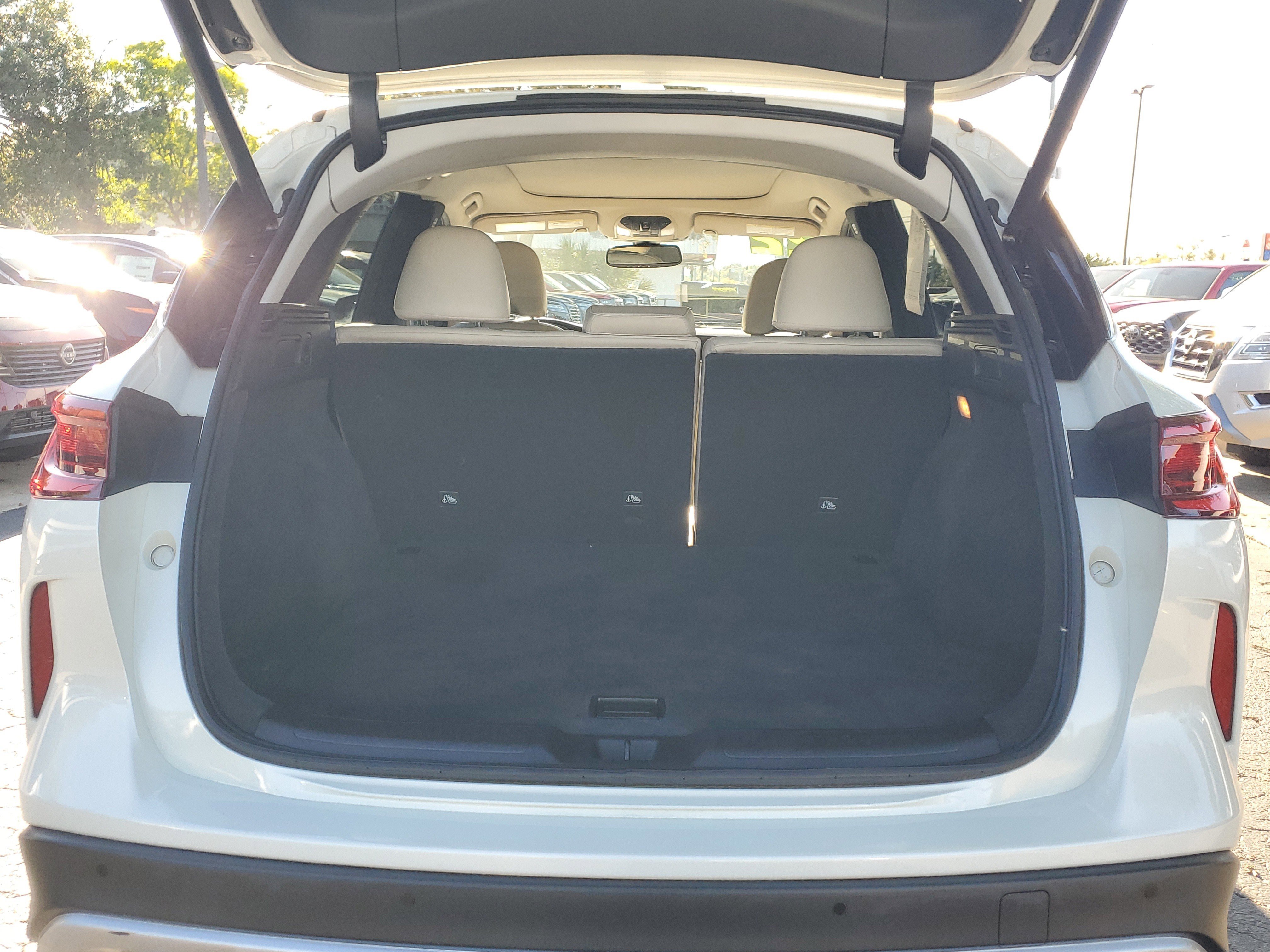 Used 2022 INFINITI QX50 Luxe image 9