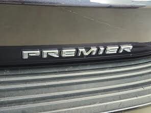 Used 2023 Chevrolet Suburban Premier image 11