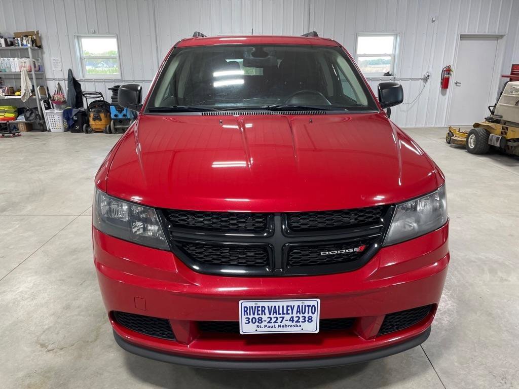 Used 2018 Dodge Journey SE w/ Blacktop Package FWD image 2