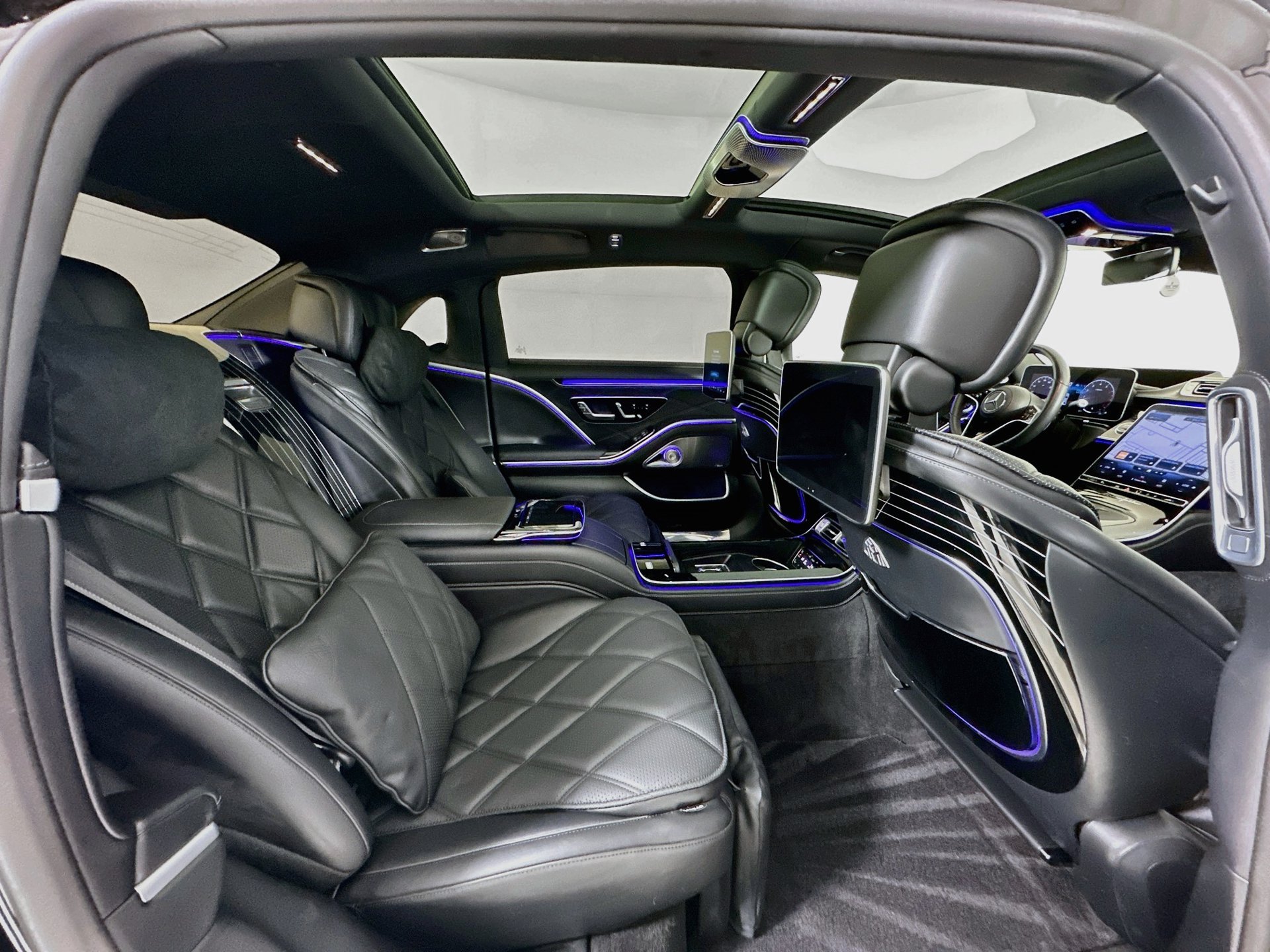 Certified 2023 Mercedes-Benz Maybach S 680 4MATIC image 31