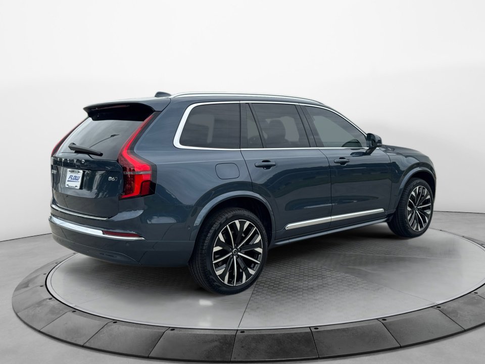 New 2026 Volvo XC90 B6 Plus w/ Protection Package Premier image 7