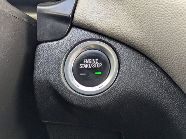 Used 2024 Chevrolet Equinox LS w/ LS Convenience Package image 32