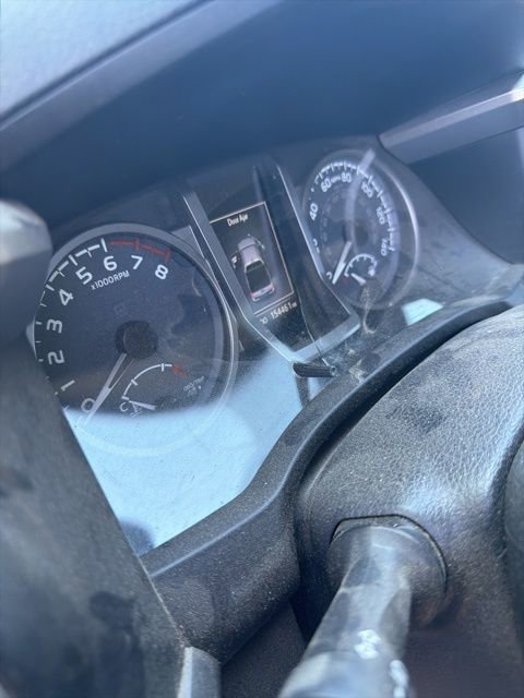 Used 2018 Toyota Tacoma SR5 image 2