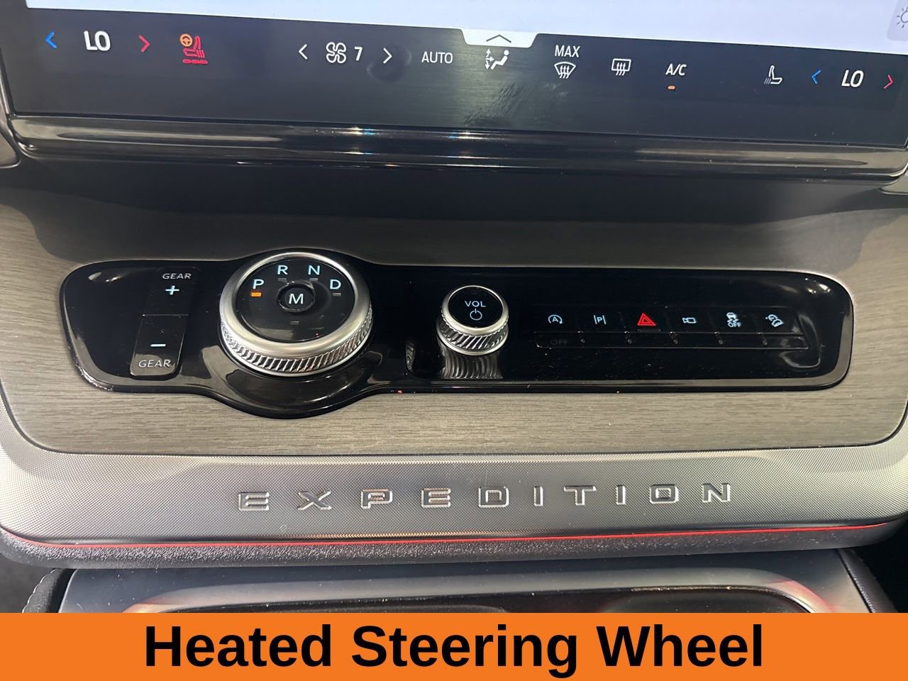 Used 2025 Ford Expedition Platinum image 17