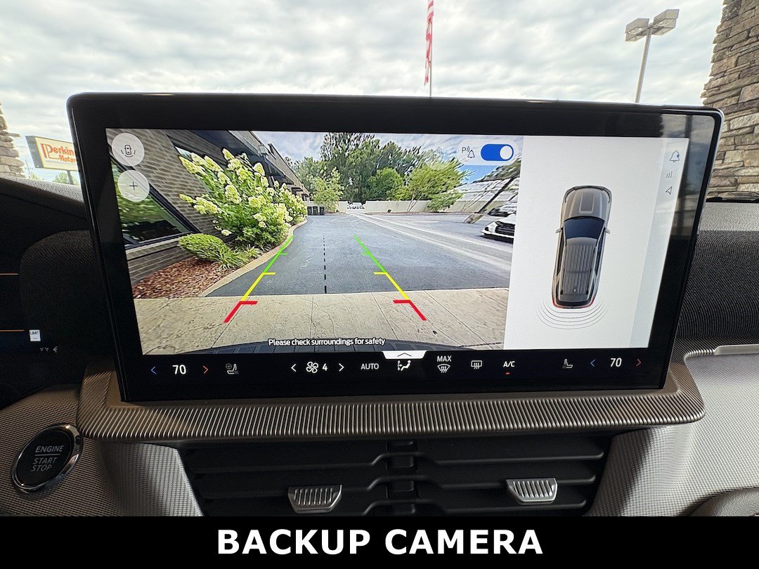 Used 2025 Ford Explorer Active w/ Active Comfort Package AWD/4WD image 19