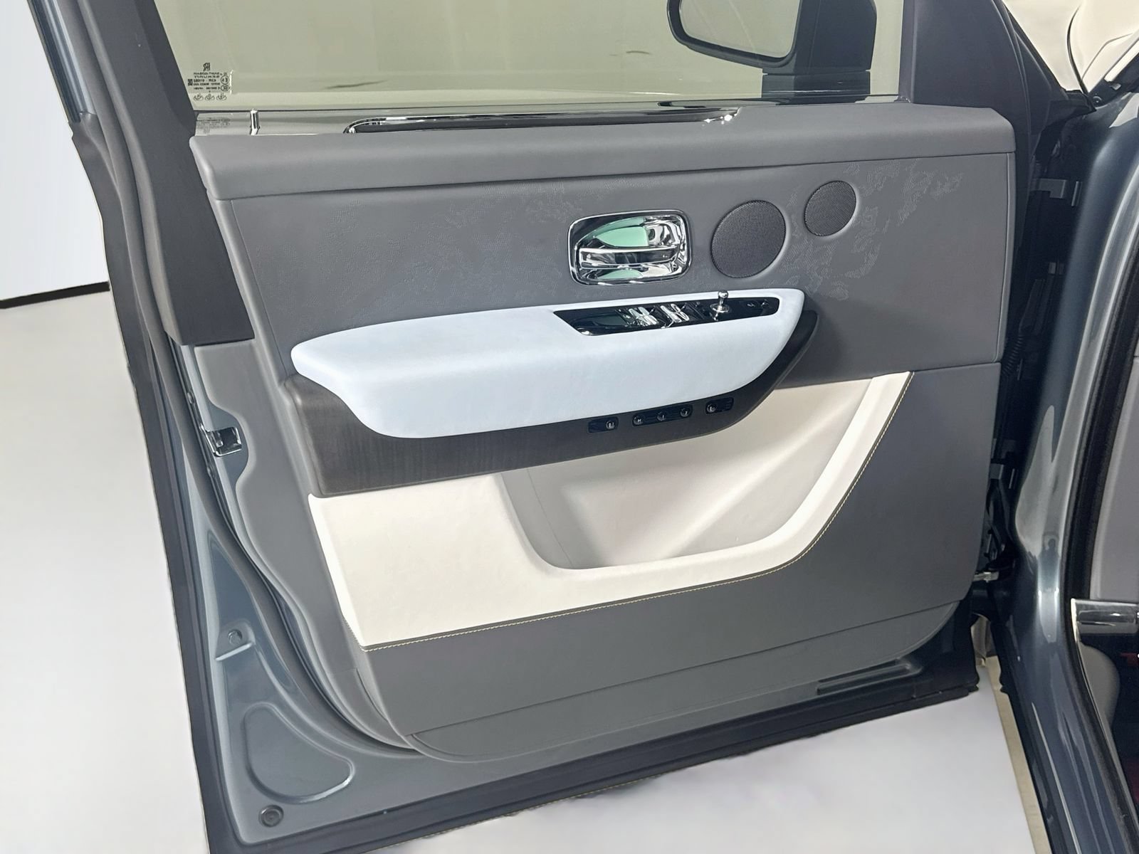 Certified 2026 Rolls-Royce Cullinan AWD/4WD image 16