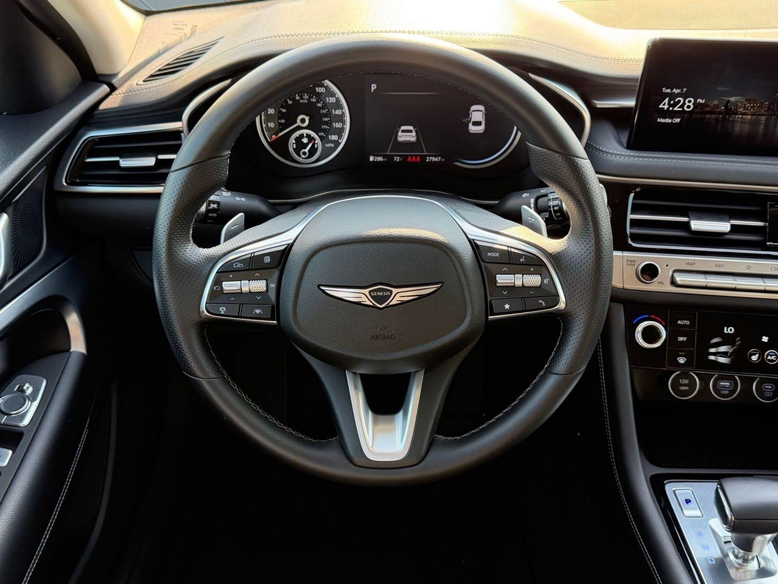 Used 2025 Genesis G70 2.5T image 24