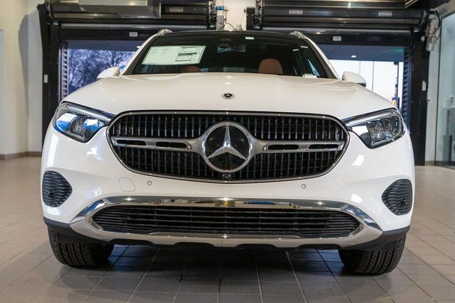 New 2026 Mercedes-Benz GLC 300 4MATIC image 2