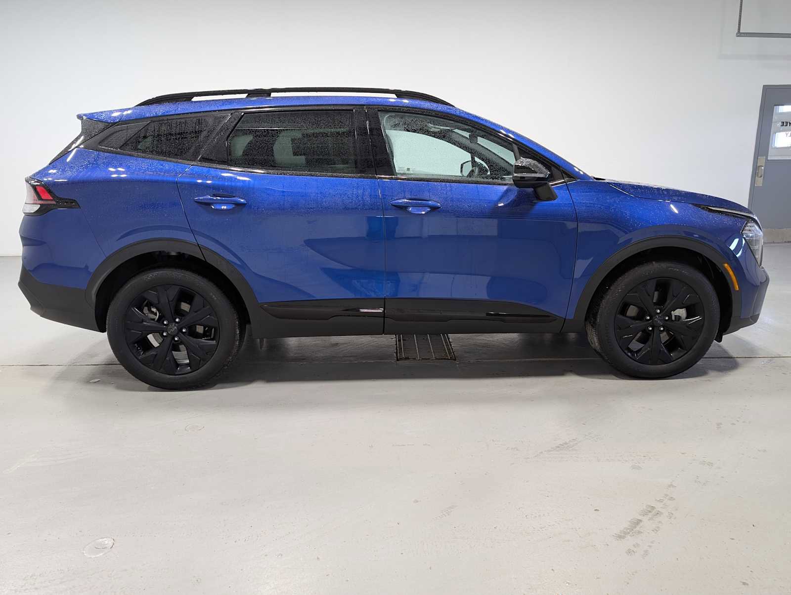 Used 2025 Kia Sportage X-Line w/ Premium Package image 7