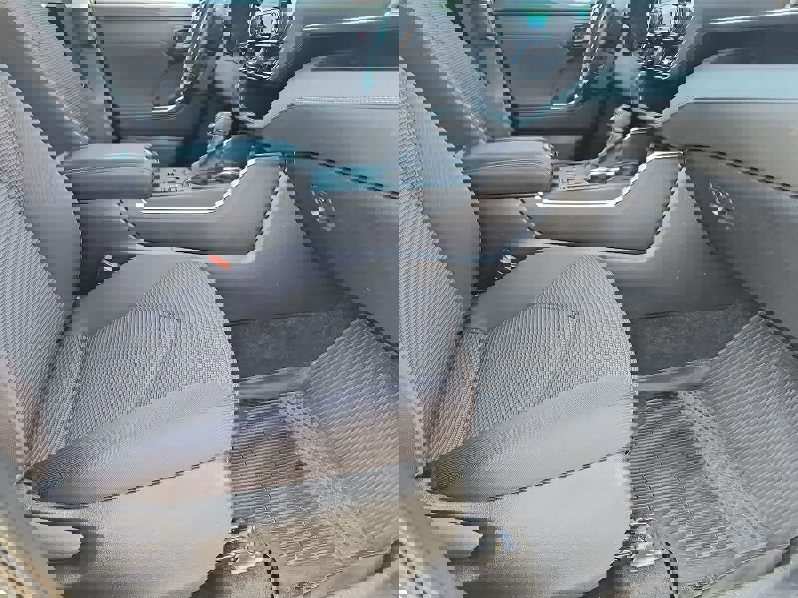 Used 2023 Toyota Highlander LE image 21