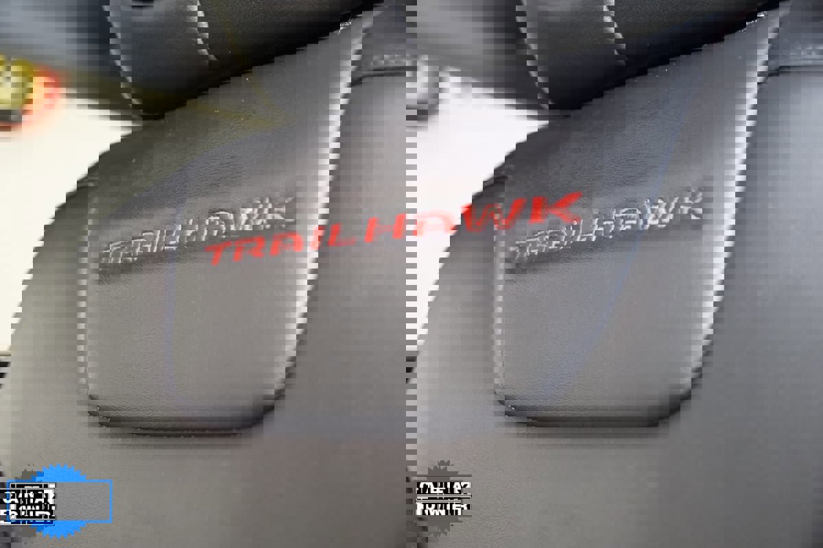 Used 2022 Jeep Cherokee Trailhawk image 25