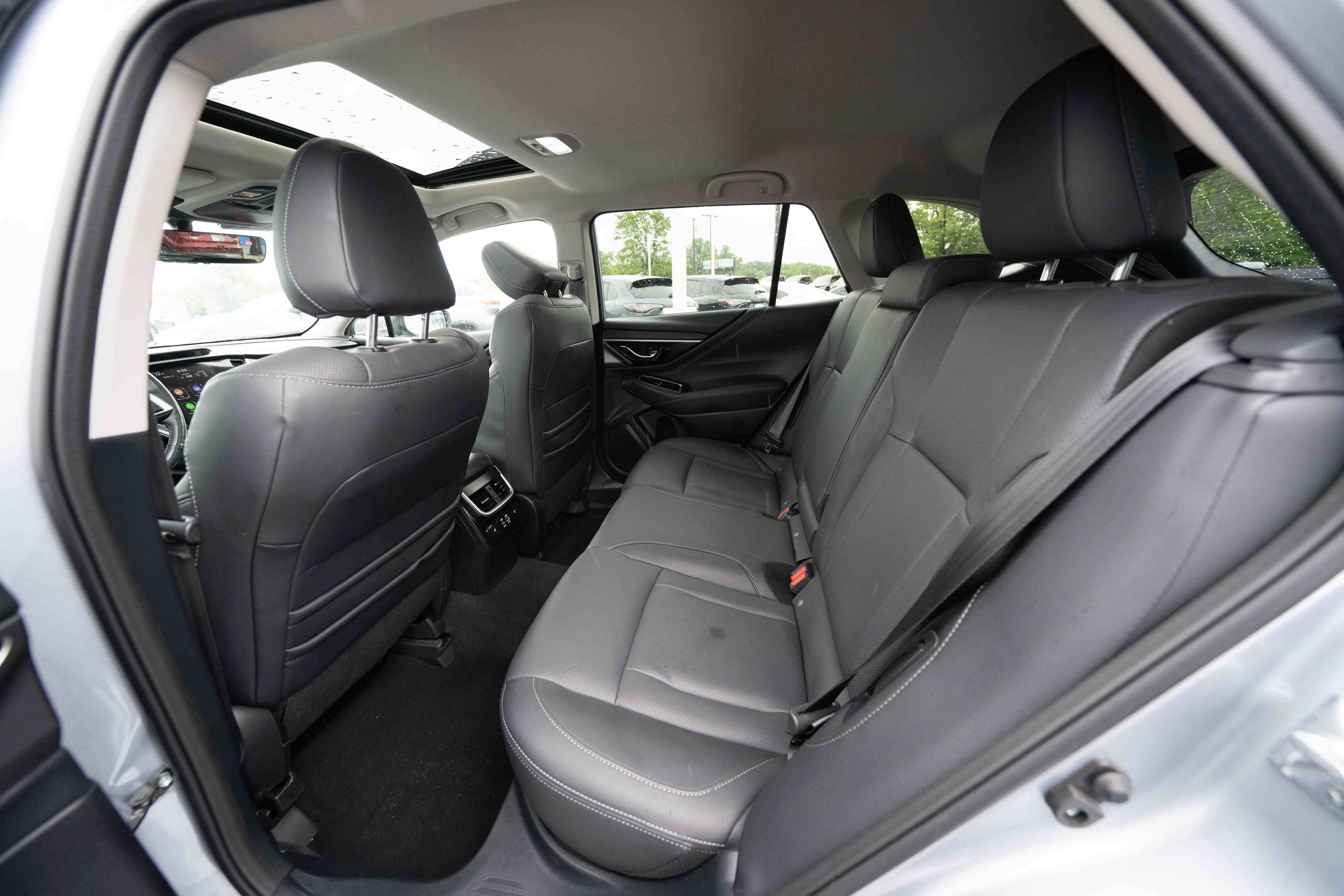 Used 2023 Subaru Outback Limited AWD/4WD image 23